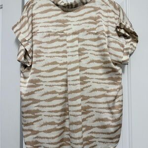 entro Beige and White Zebra Print Short Sleeve Blouse